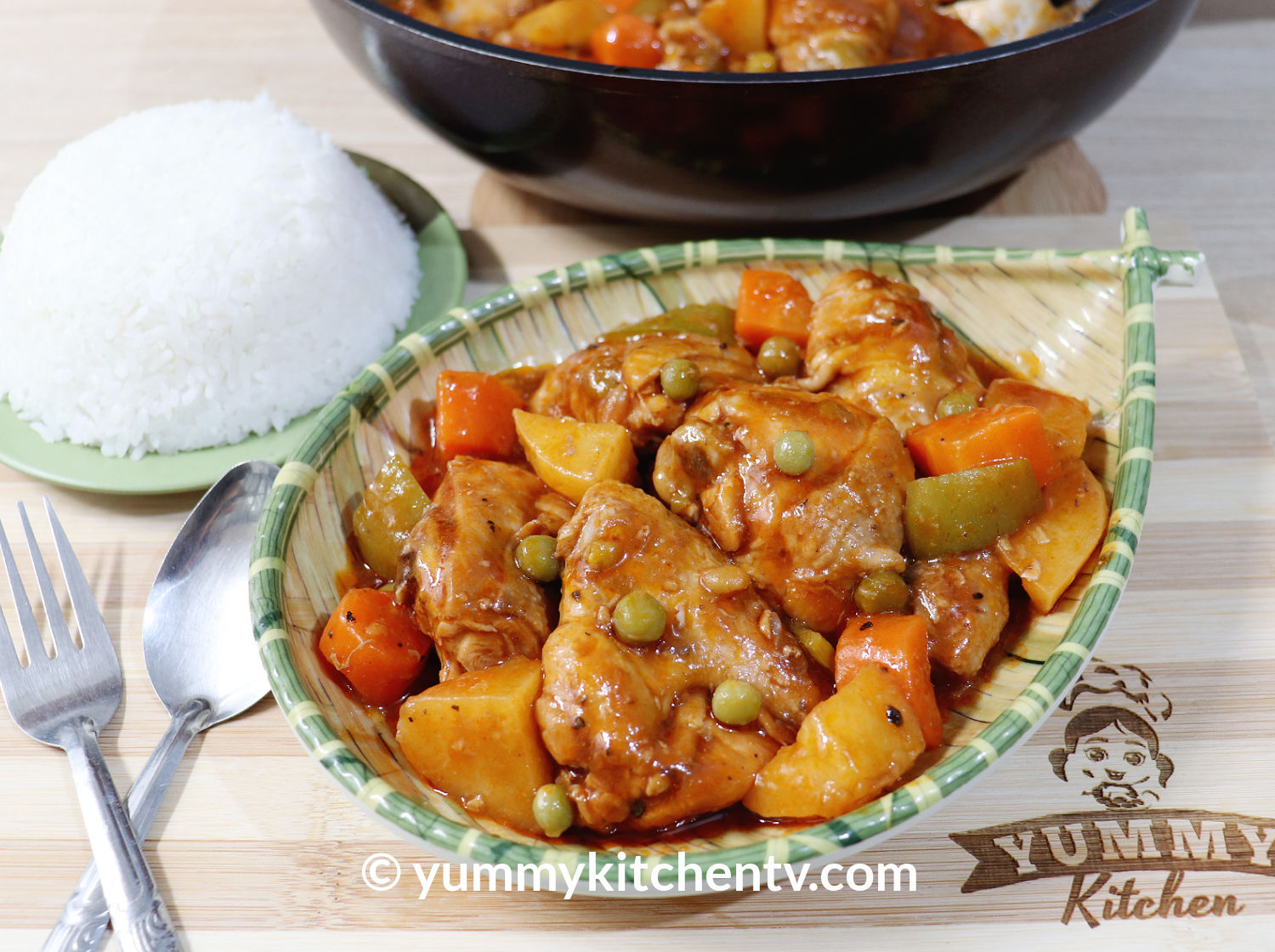 Chicken Afritada - Yummy Kitchen