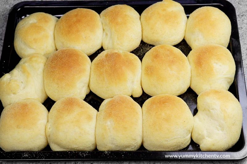 Soft and Fluffy Pandesal
