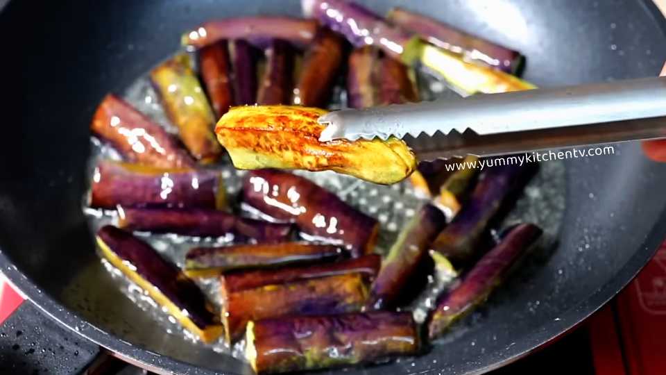pork binagoongan with talong recipe
