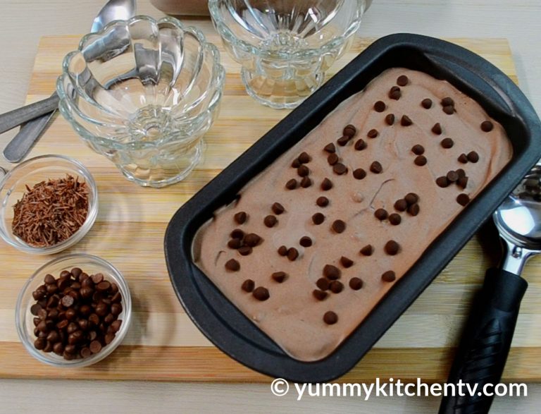 Homemade Chocolate Ice Cream (3Ingredients Only!) Yummy Kitchen