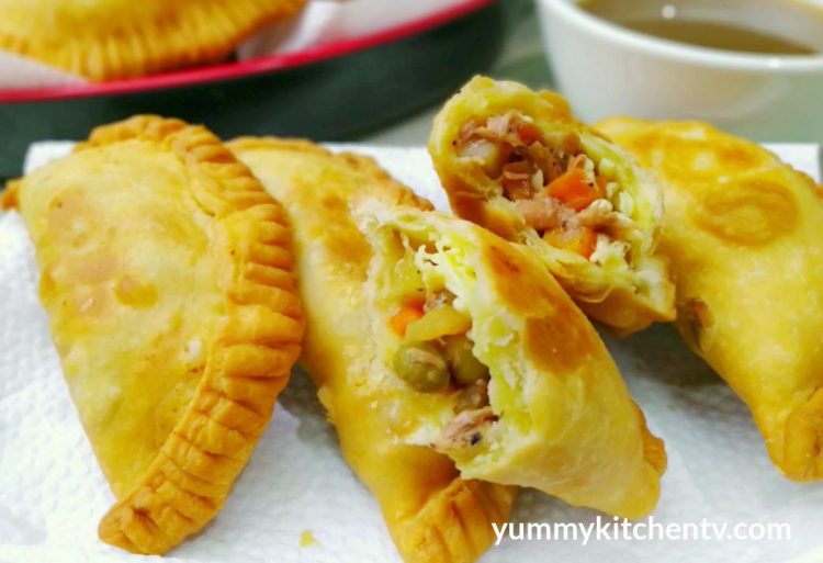 Tuna Empanada - Yummy Kitchen