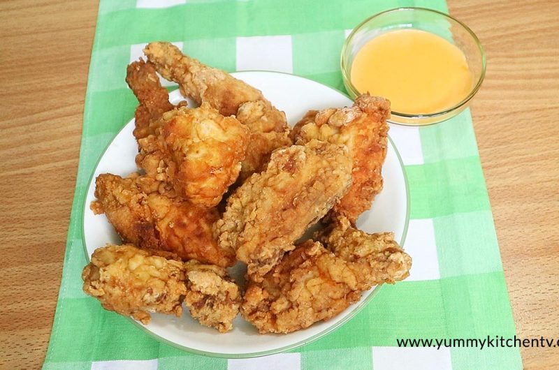 Fried Chicken with Spicy Cheese Sauce