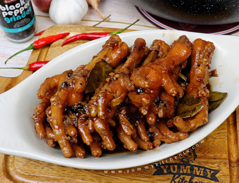 Chicken Feet Adobo