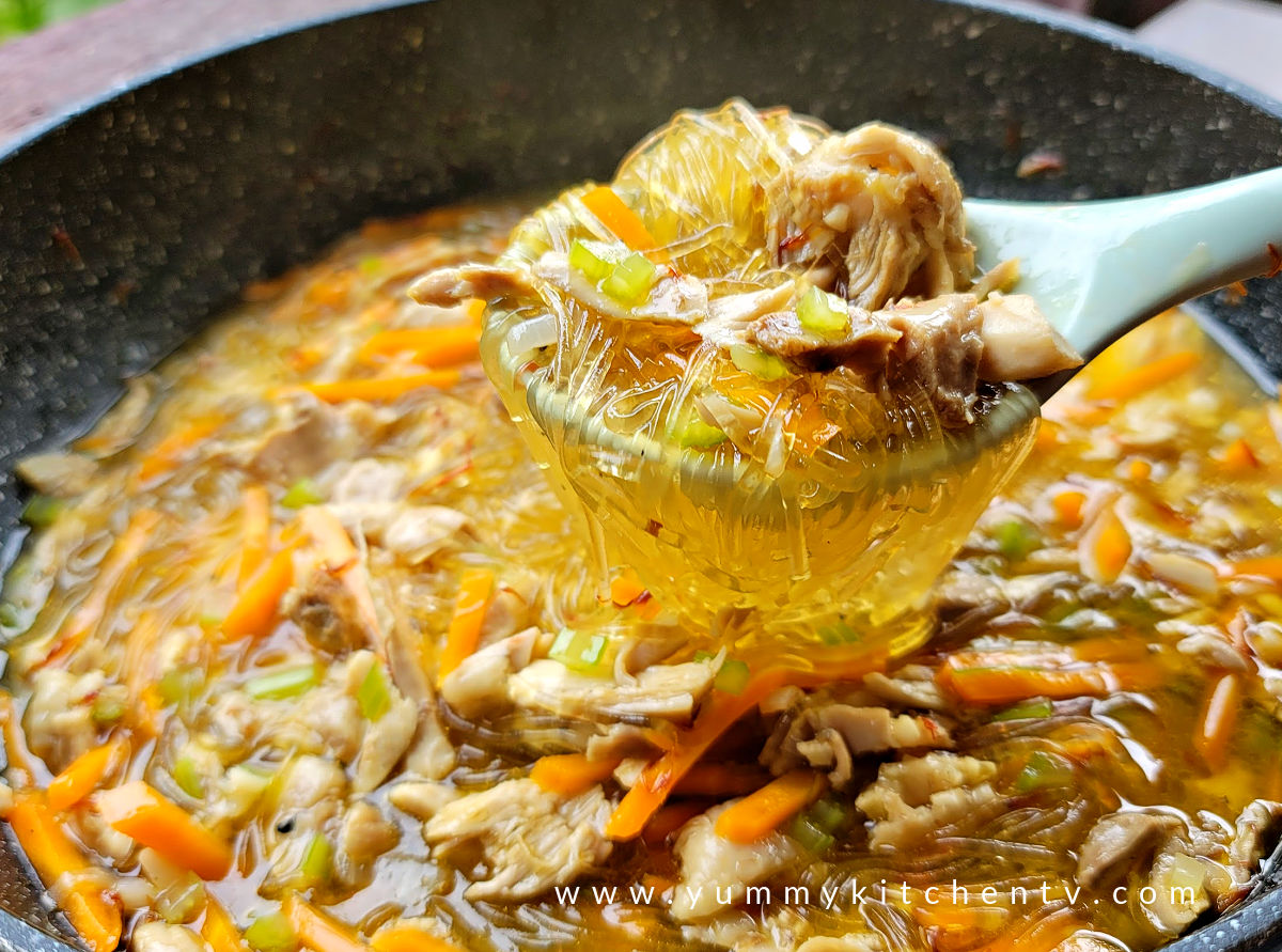 Chicken Sotanghon Soup - Yummy Kitchen