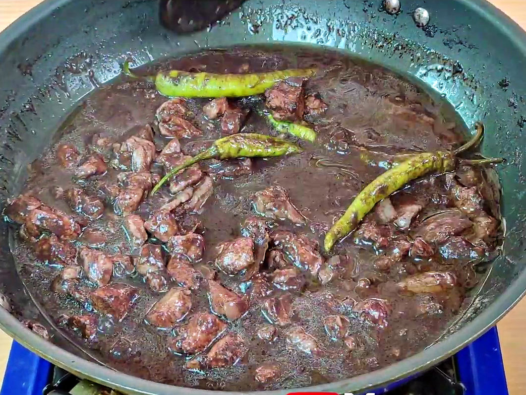 Dinuguan Recipe: A Rich and Savory Filipino Pork Blood Stew - Yummy Kitchen