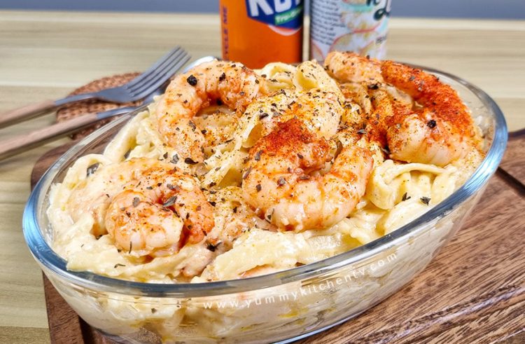 Shrimp Alfredo Recipe - Yummy Kitchen