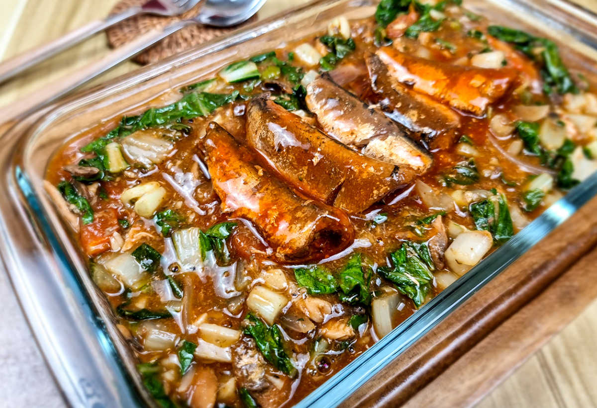 Ginisang Pechay with Sardines Yummy Kitchen
