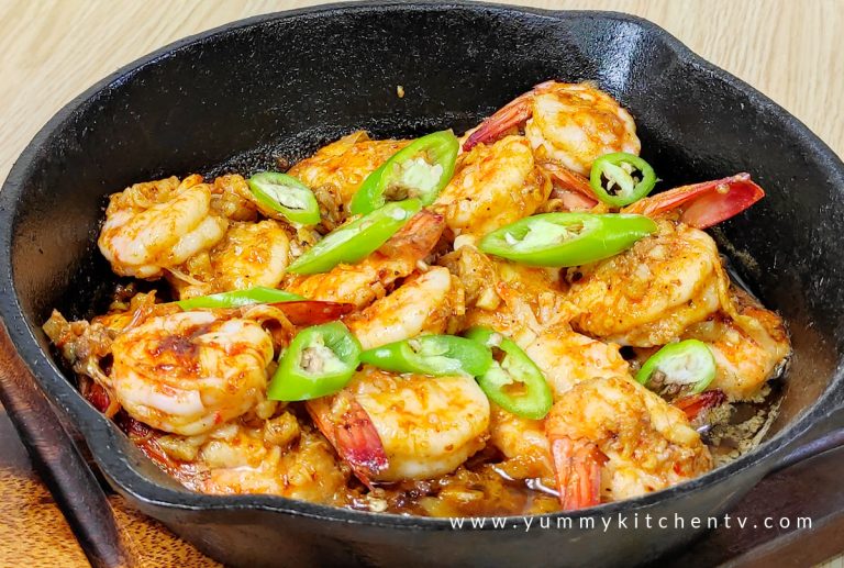 Sizzling Gambas al ajillo (Garlic Shrimp)