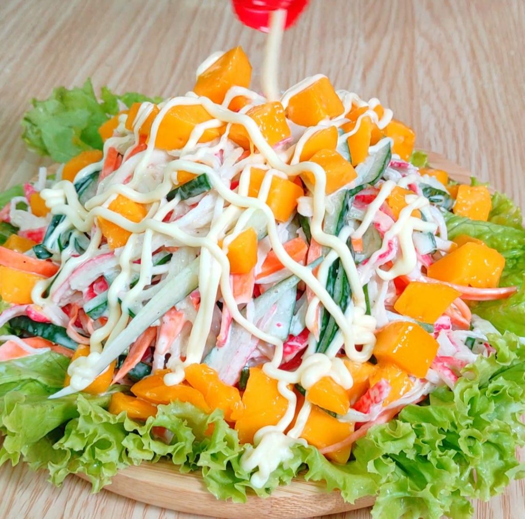 Spicy Mango Kani Salad - Yummy Kitchen