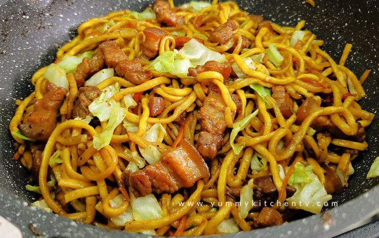Pancit Miki: A Hearty Filipino Noodle Dish - Yummy Kitchen