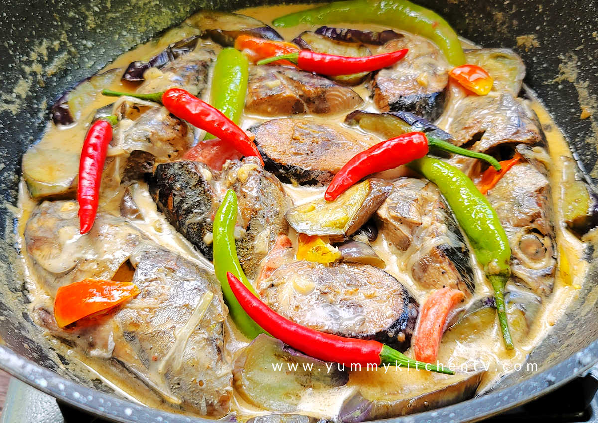 Ginataang Tulingan with Talong - Yummy Kitchen