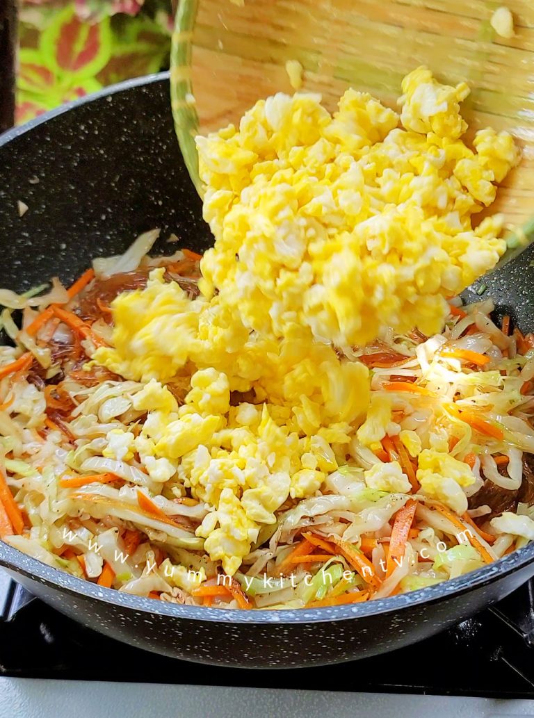 Quick Stir-fry Egg Noodles - Yummy Kitchen