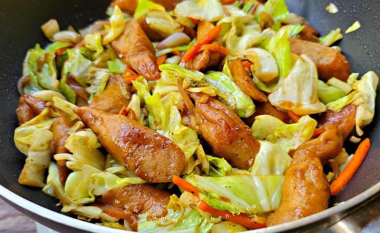 Stir-fry Cabbage with Kikiam