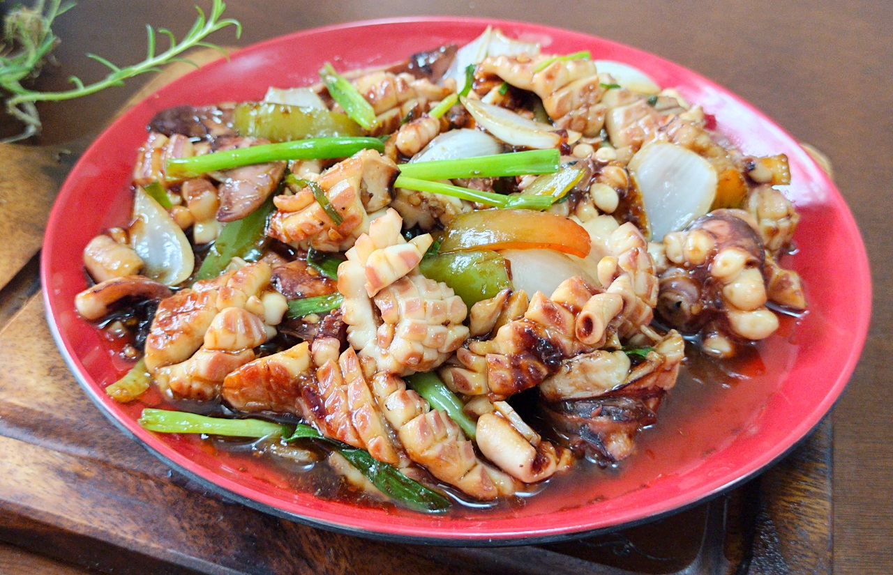 Stir-fry Squid - Yummy Kitchen