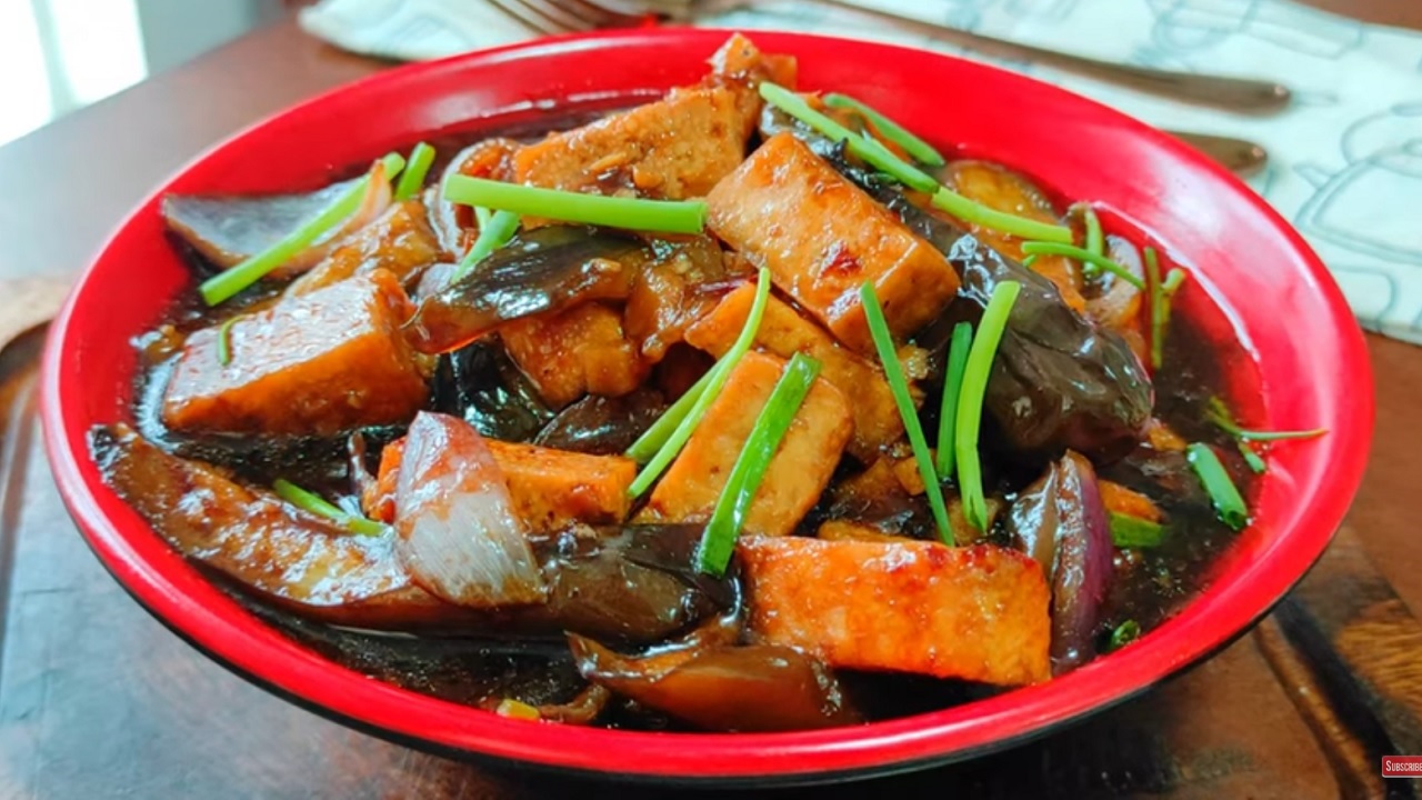 Spicy Eggplant Tofu - Yummy Kitchen