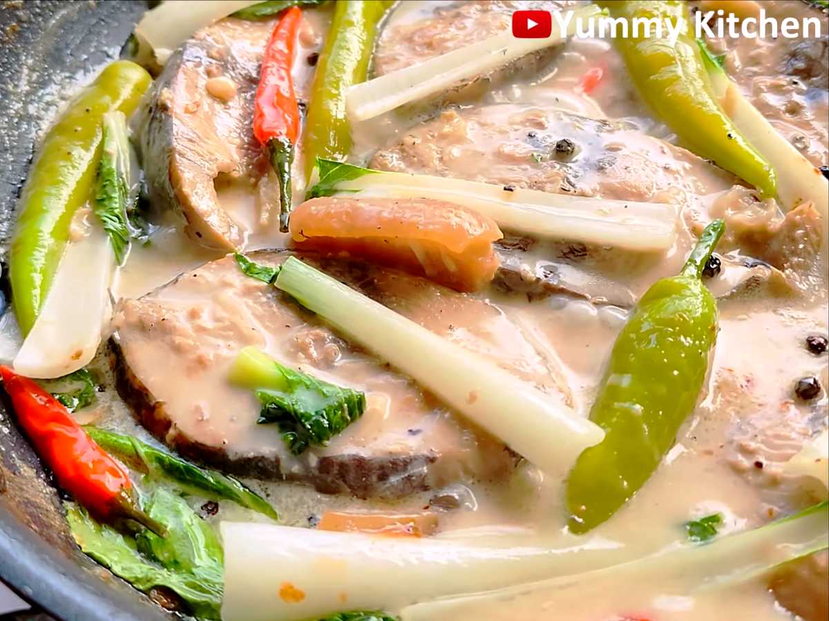 Paksiw na Tambakol sa Gata - Filipino Soured Tuna recipe - Yummy Kitchen