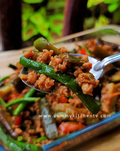 Eggplant Stir-fry with Ground Pork