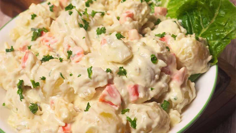salad with chicken