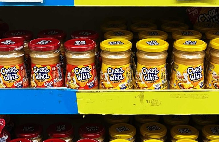 Cheez Whiz – The Fun  Side of Cheese !