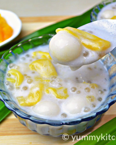 Ginataang Bilo-bilo ( Ginataang Sticky Rice Cakes )
