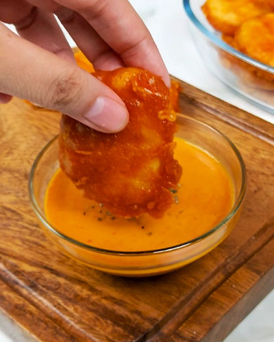 Crispy Chicken Nuggets with Spicy Dip