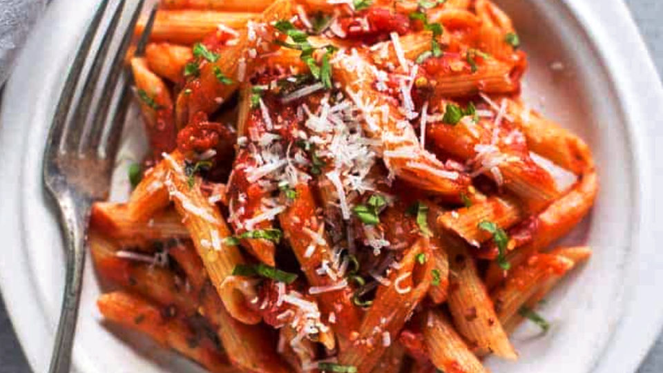 creamy tomato and basil pasta
