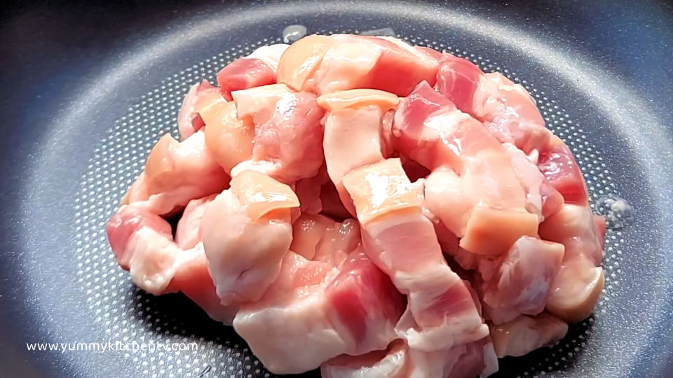 how to make adobong sitaw with pork