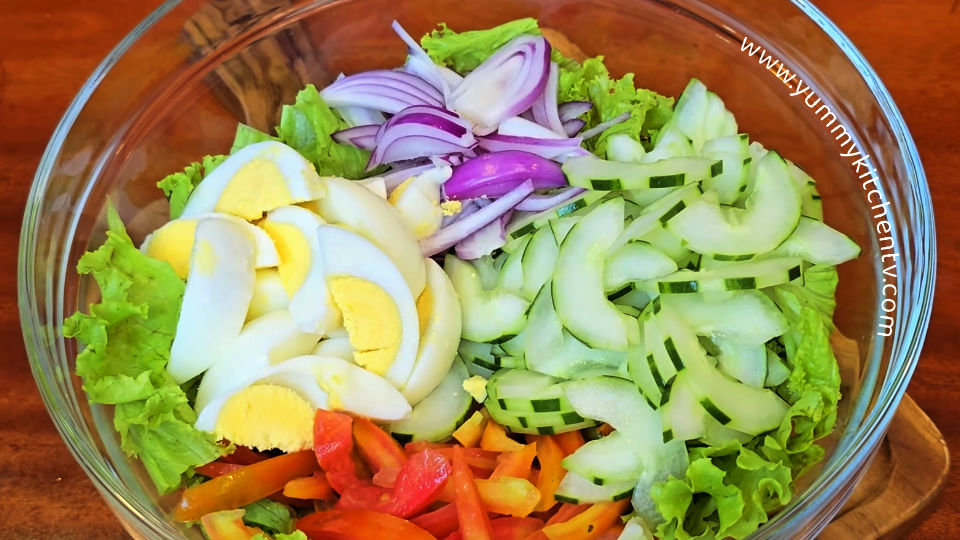 how to make tuna egg salad