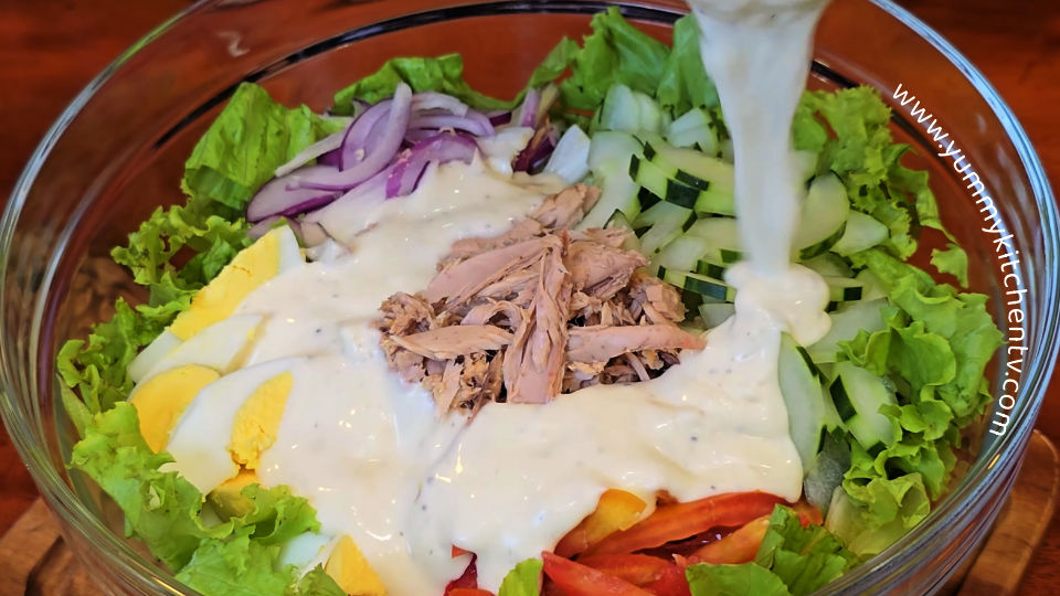 can you put cucumber in tuna salad